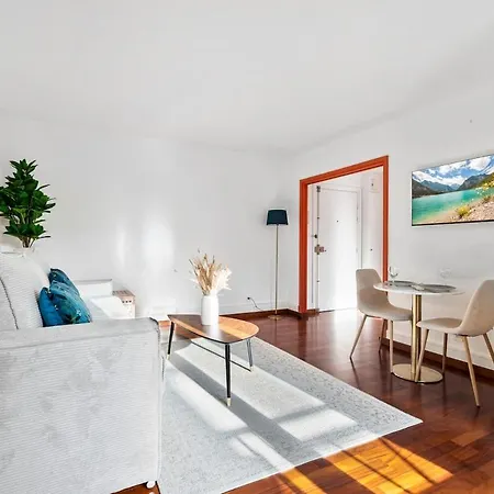 Geranimus Hesperides Apartment