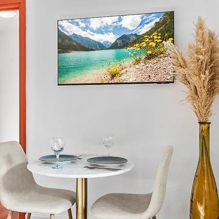 Apartment Geranimus Hesperides Versailles